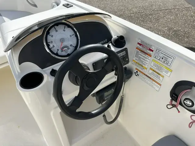 Bayliner 160 Element