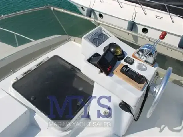 Ferretti Yachts 39 Fly