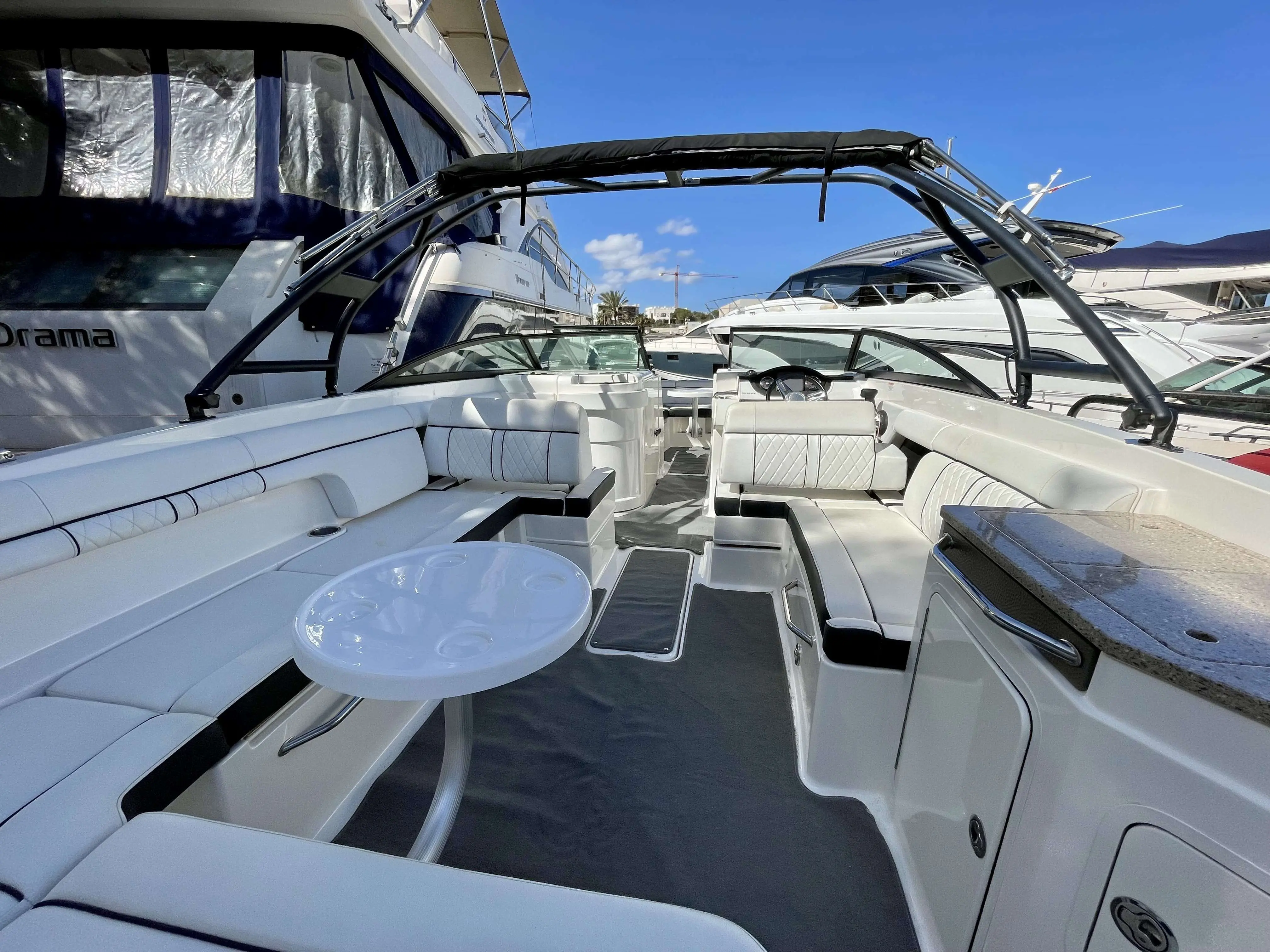 2015 Sea Ray sundancer 290