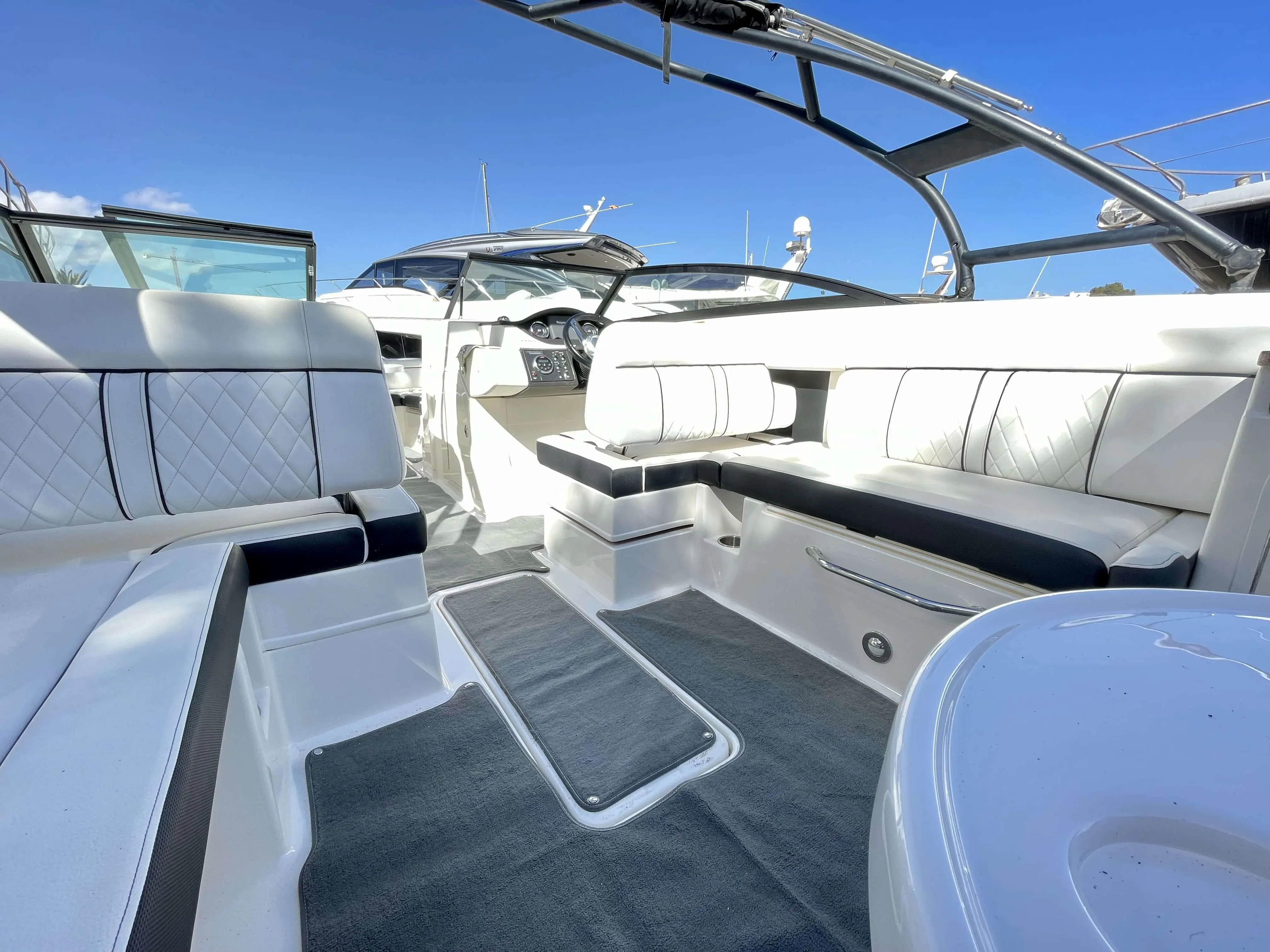 2015 Sea Ray sundancer 290