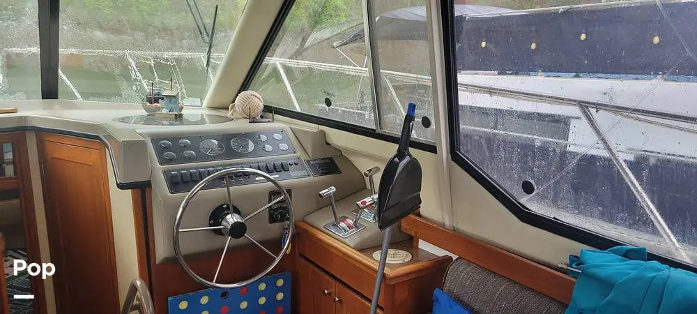 1997 Bayliner 3587 ac