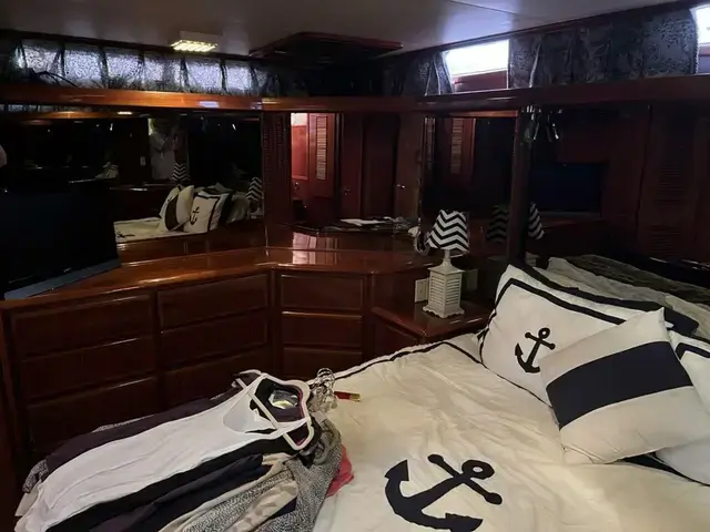 Aquarius 41 Double Cabin