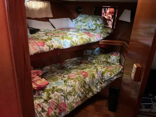 Aquarius 41 Double Cabin