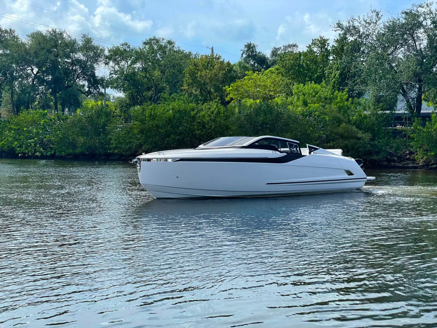 2022 Fairline f line 33