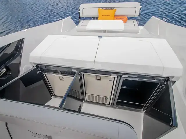 Fairline F Line 33