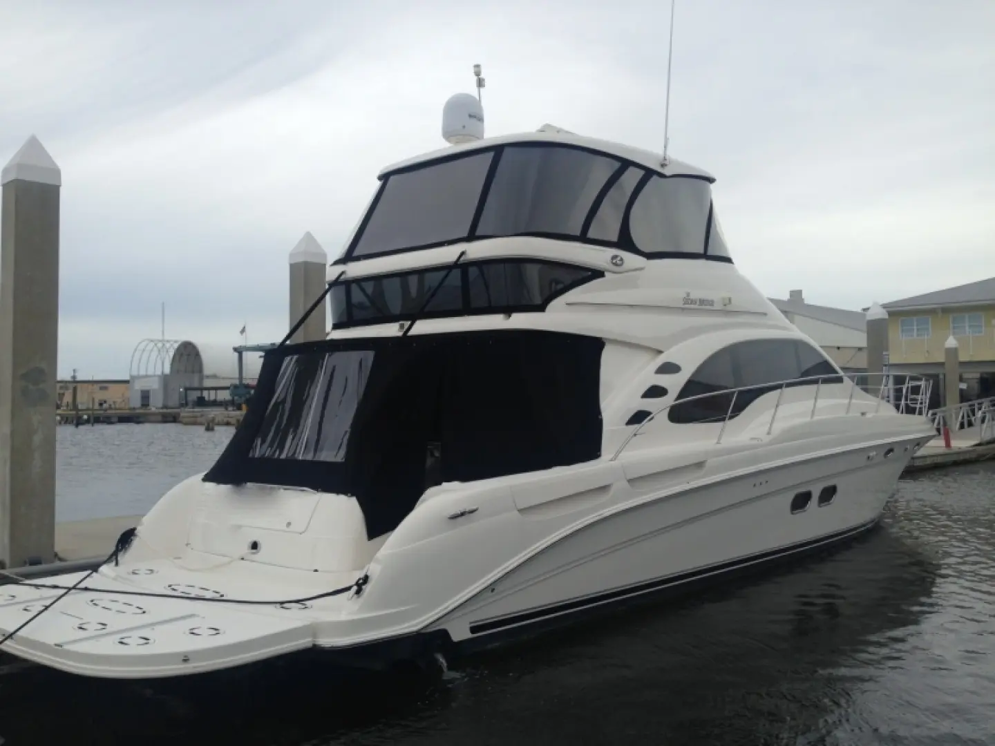 2005 Sea Ray 550 sedan bridge