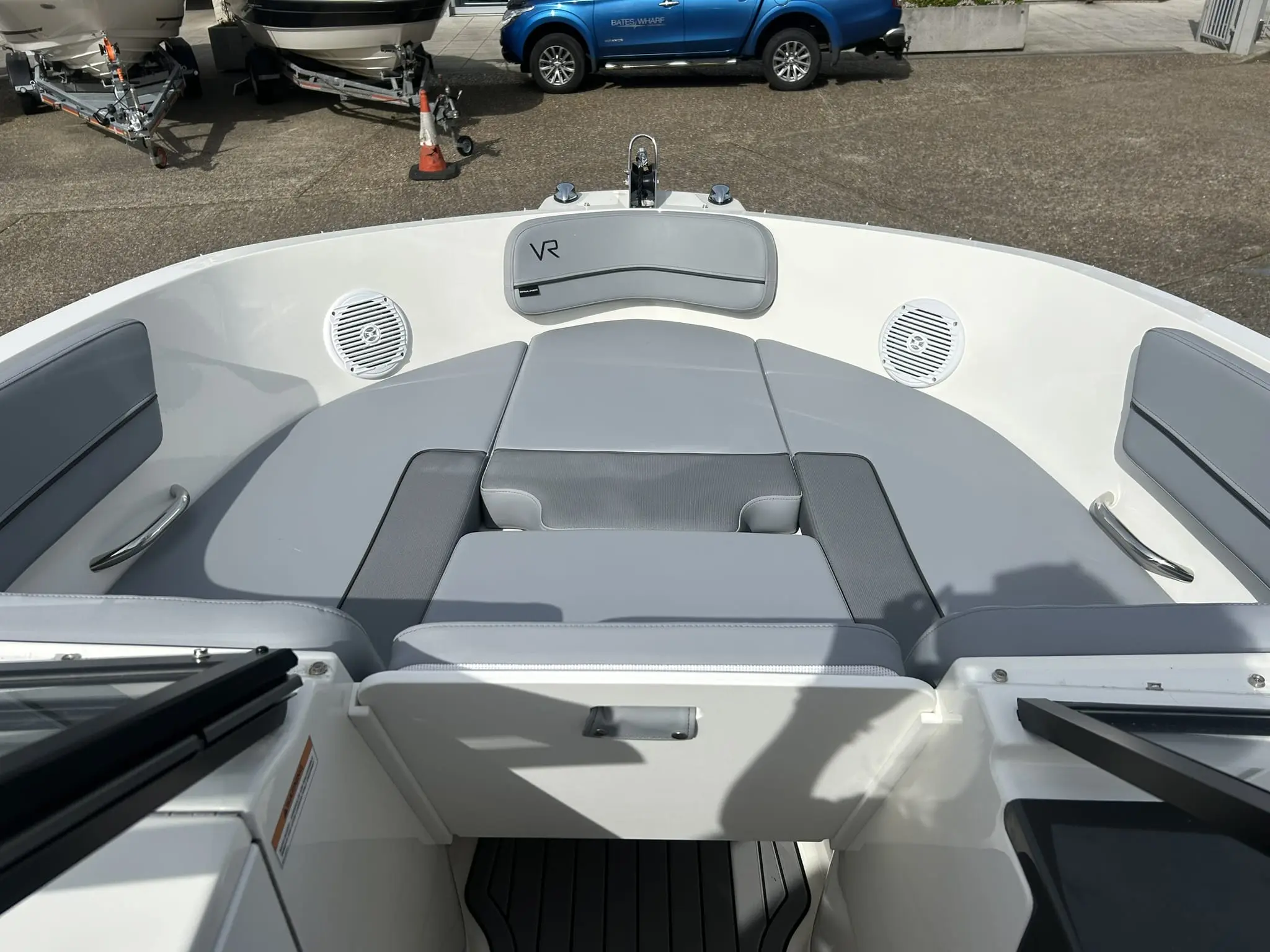 2024 Bayliner vr6