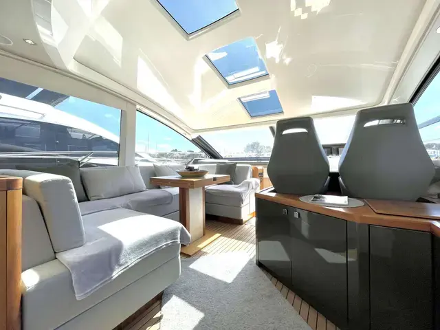 Sunseeker Predator 57