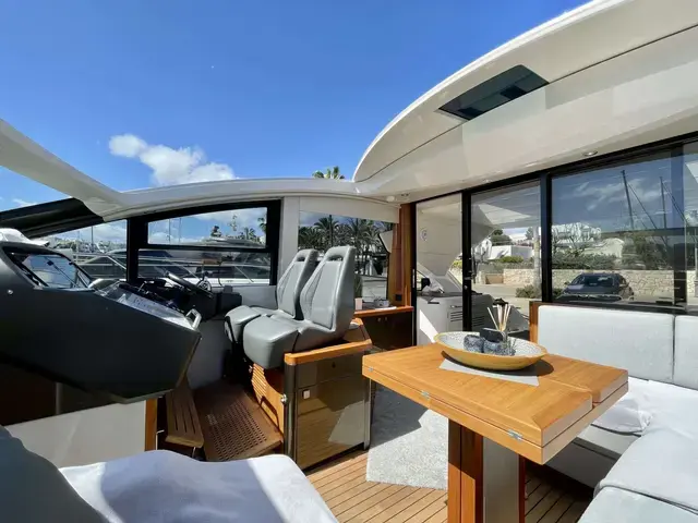 Sunseeker Predator 57