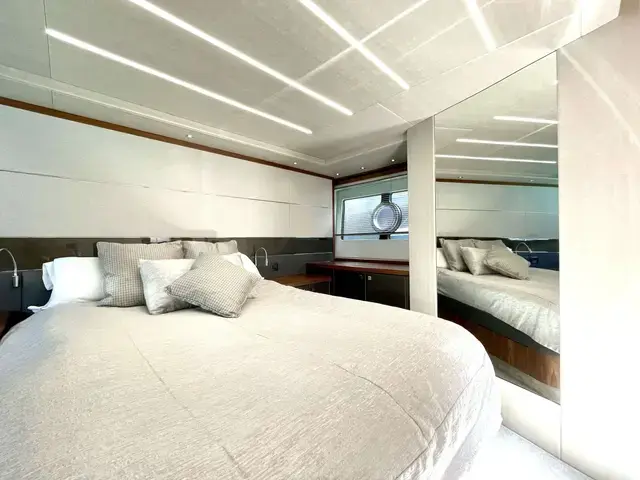 Sunseeker Predator 57