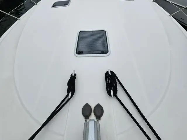 Riviera 43