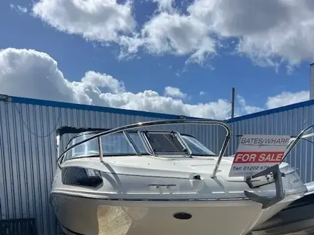 Bayliner VR5 Out board