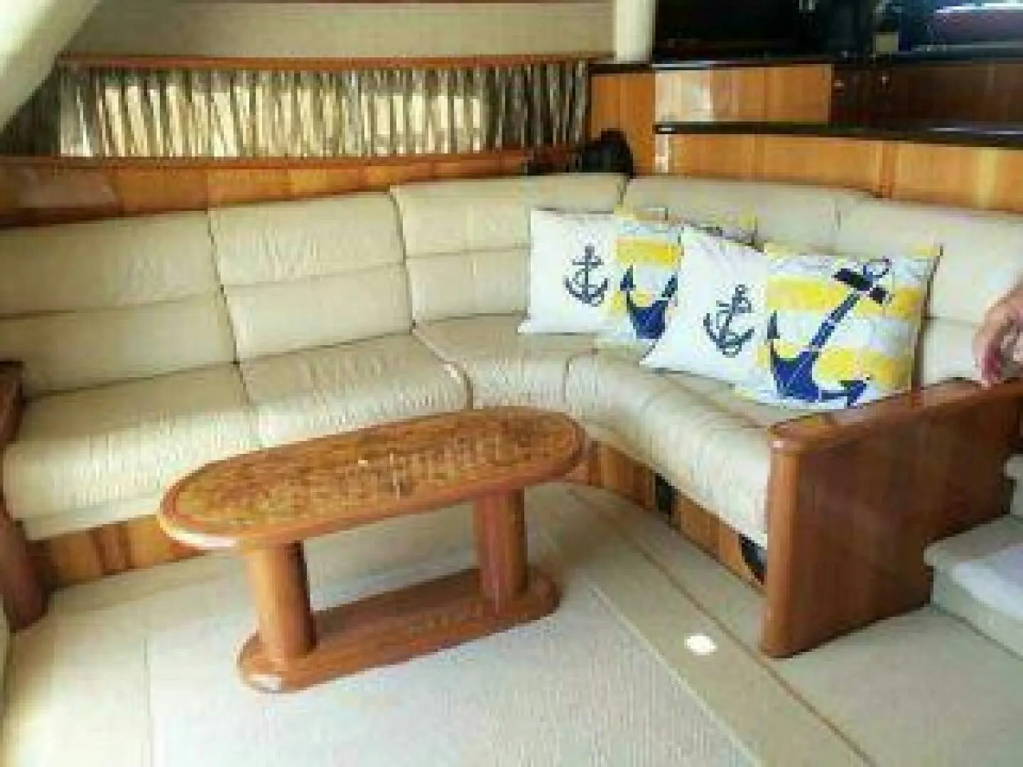 2004 Neptunus flybridge motor yacht