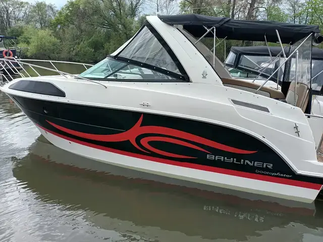 Bayliner Ciera 8