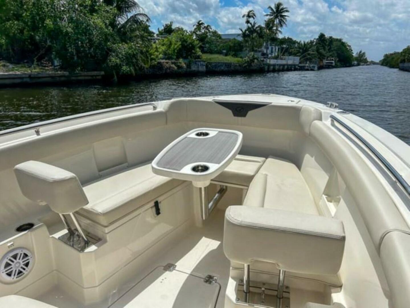 2023 Sailfish 272 cc