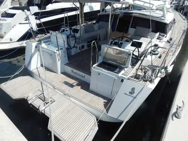 Beneteau  57