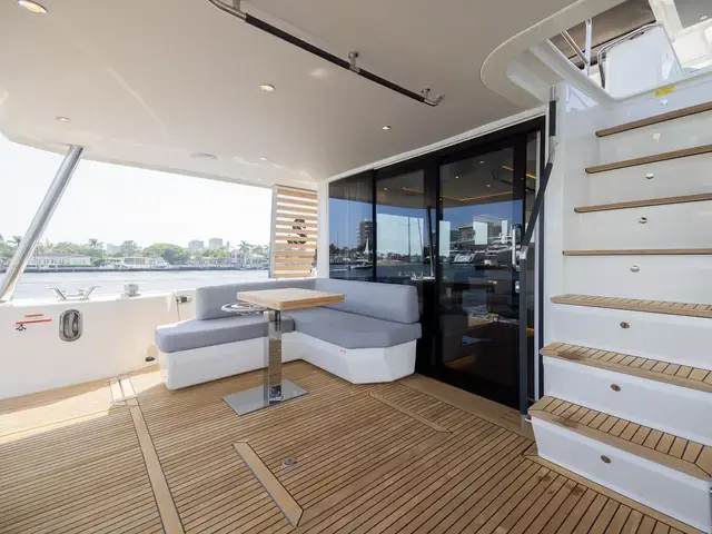 Beneteau Grand Trawler  62