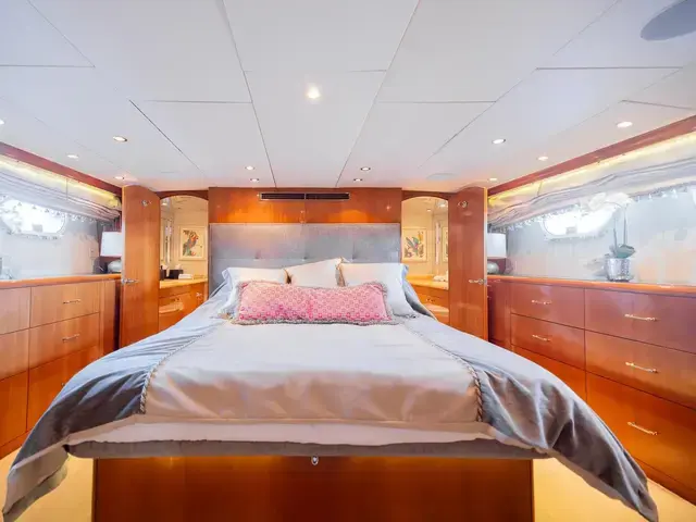 Hatteras 75 Motoryacht