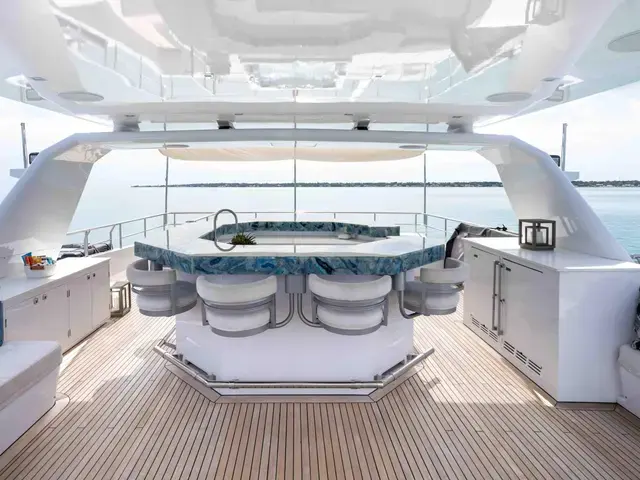 Heesen 125'