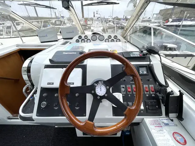 Fairline Targa 33