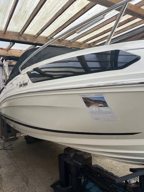 2022 Bayliner vr5 cuddy cabin