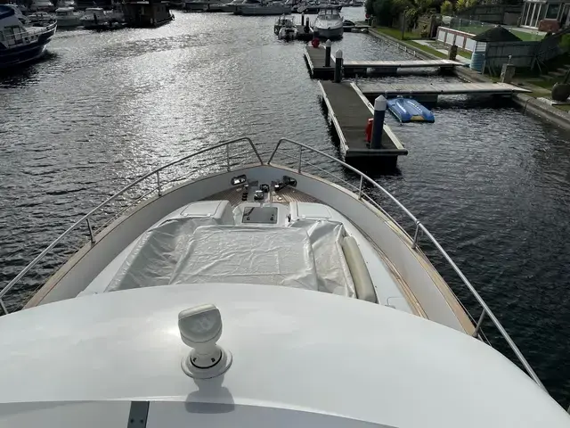 Azimut Magellano 53