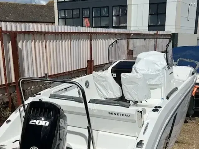 Beneteau Flyer 7 Spacedeck