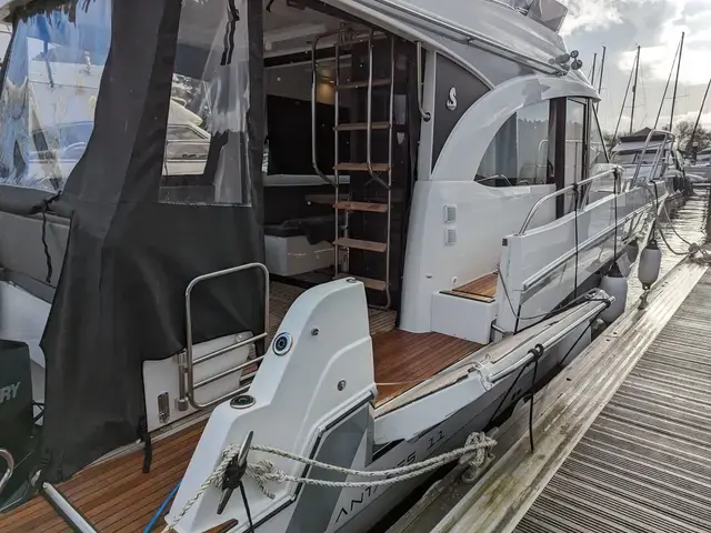 Beneteau Antares 11 Fly