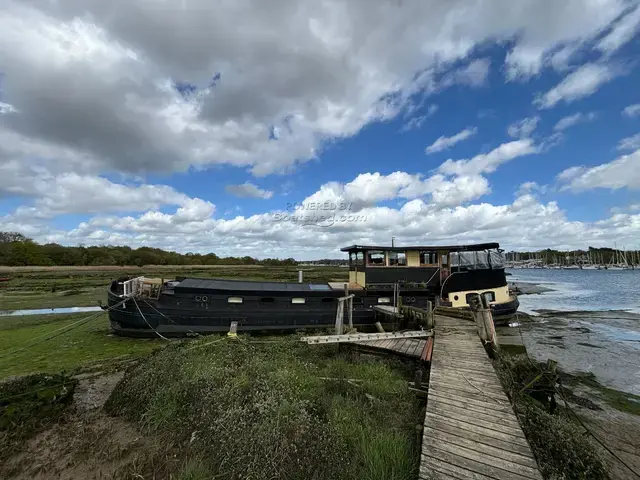 Dutch Barge Steilsteven