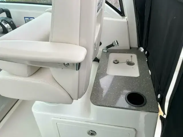 Boston Whaler 285 Conquest