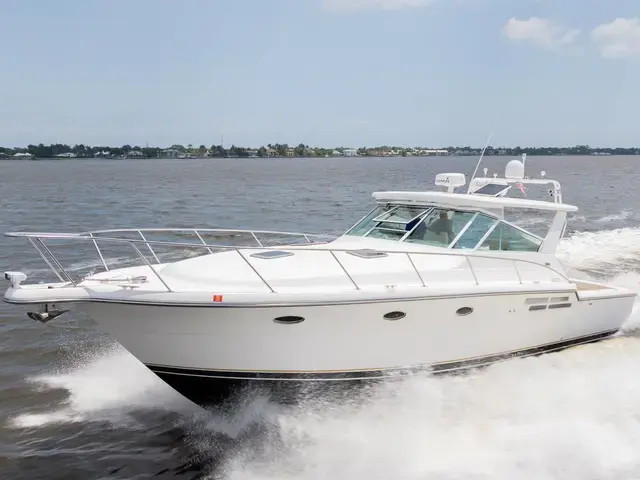 Tiara 41'