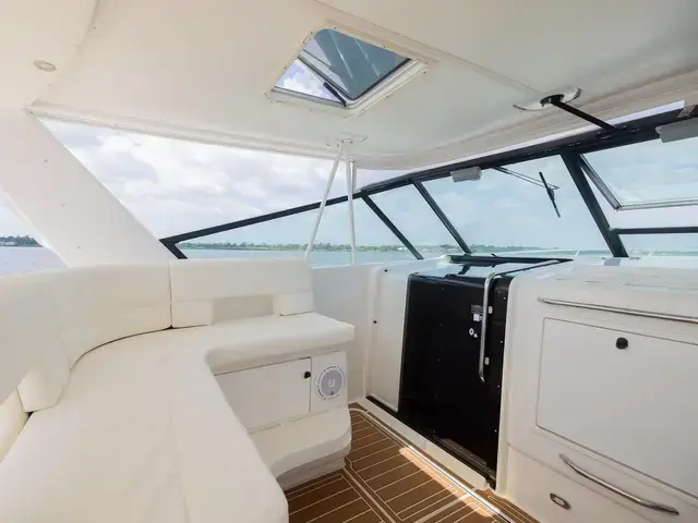 Tiara 41'