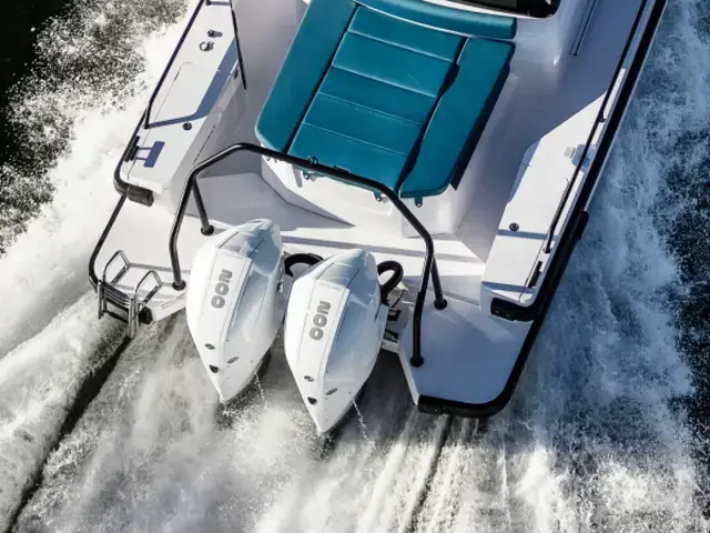 Axopar 28 Cabin