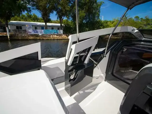 Fairline F Line 33