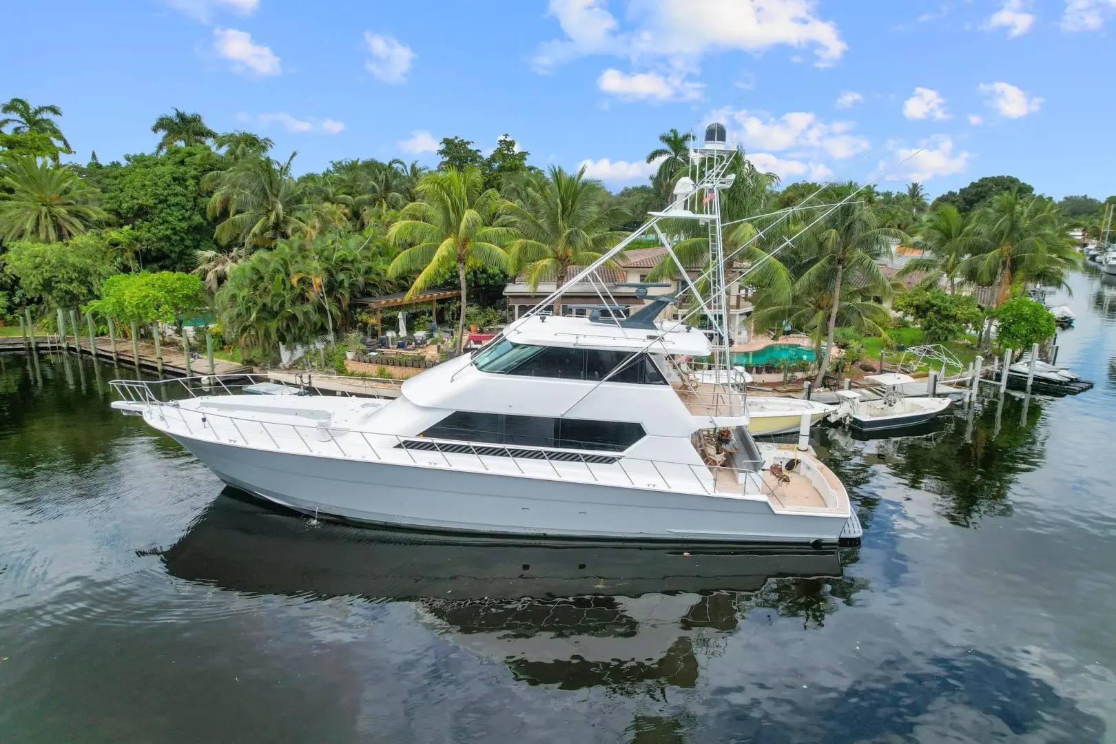 1998 Hatteras 82 convertible