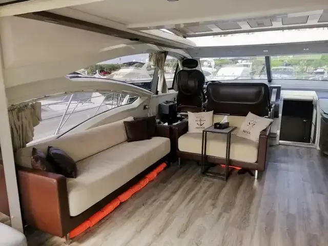 Azimut 62