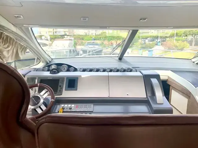 Azimut 62