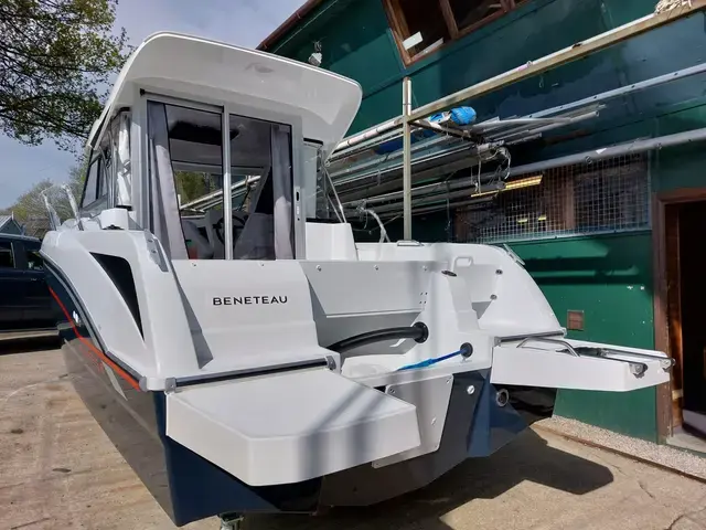 Beneteau Antares 6