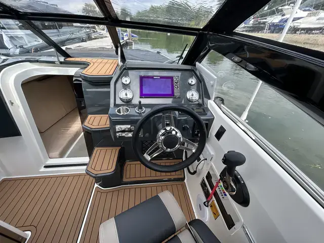 Parker Boats 630 DC