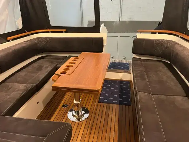 Marex 310 Sun Cruiser