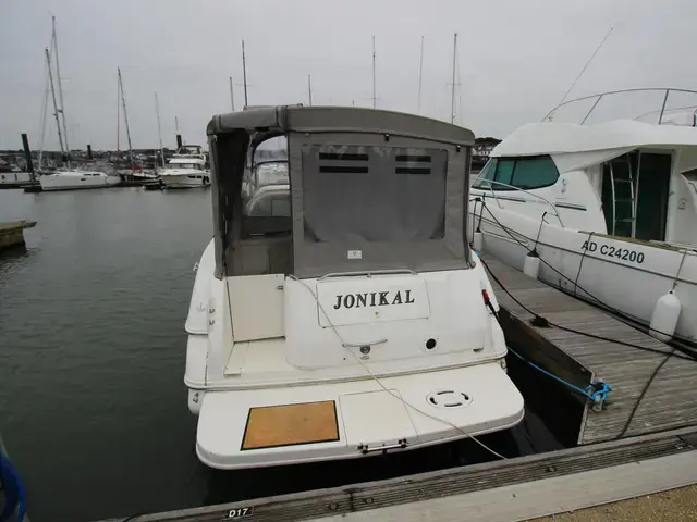 Sea Ray Sundancer 290