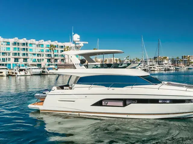 Prestige 63'