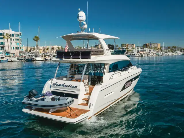 Prestige 63'