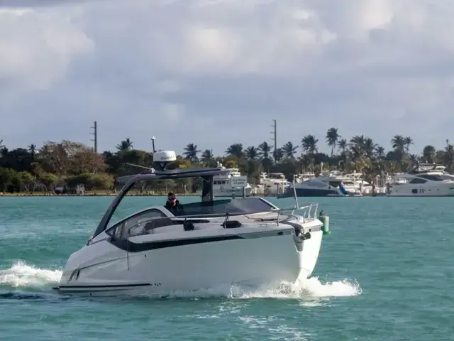 Fairline F Line 33