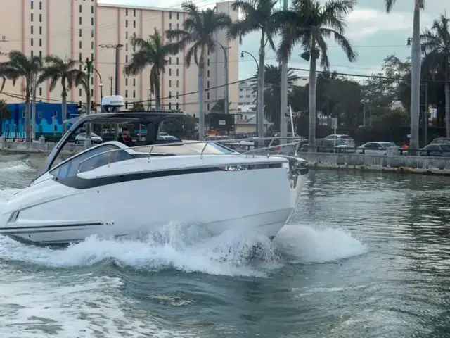 Fairline F Line 33