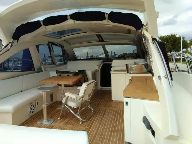 Azimut Atlantis 54