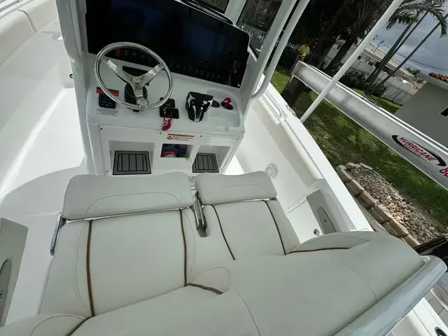 Sea Hunt Gamefish 27