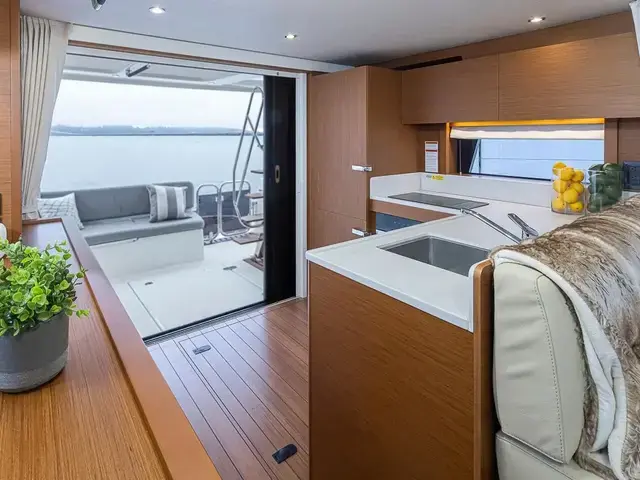 Beneteau Swift Trawler 48