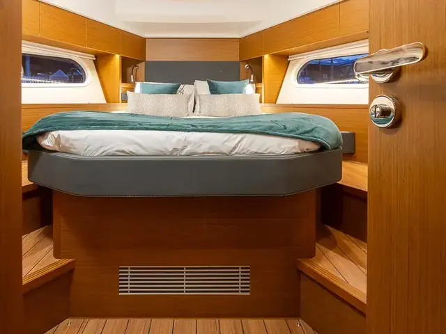 Beneteau Swift Trawler 48