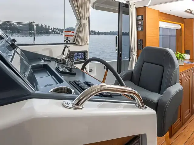 Beneteau Swift Trawler 48